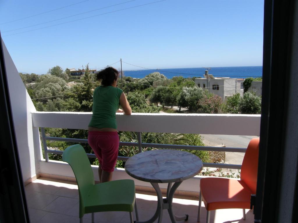 פליאוחורה Megim Hotel מראה חיצוני תמונה