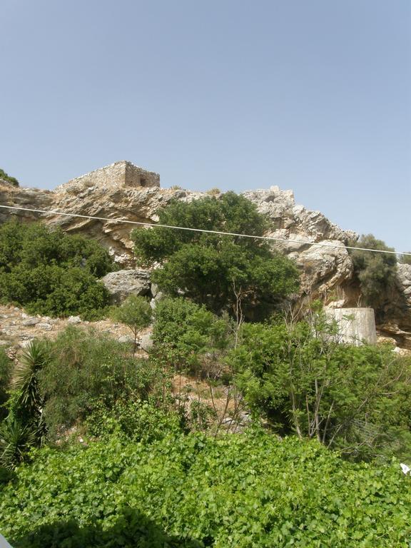 פליאוחורה Megim Hotel מראה חיצוני תמונה