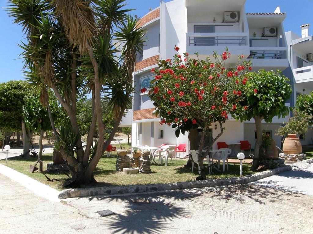 פליאוחורה Megim Hotel מראה חיצוני תמונה