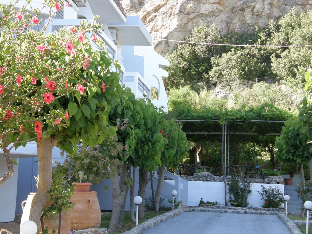 פליאוחורה Megim Hotel מראה חיצוני תמונה