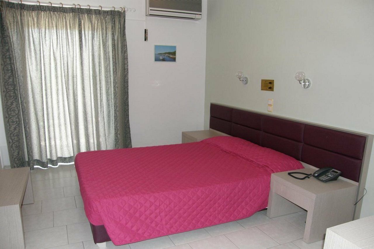 פליאוחורה Megim Hotel מראה חיצוני תמונה
